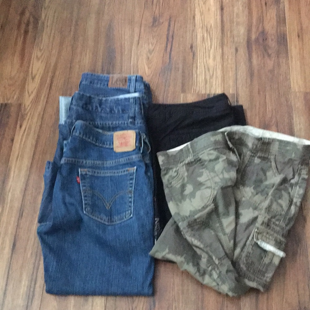 Large lot of size 14 women’s Capri pants